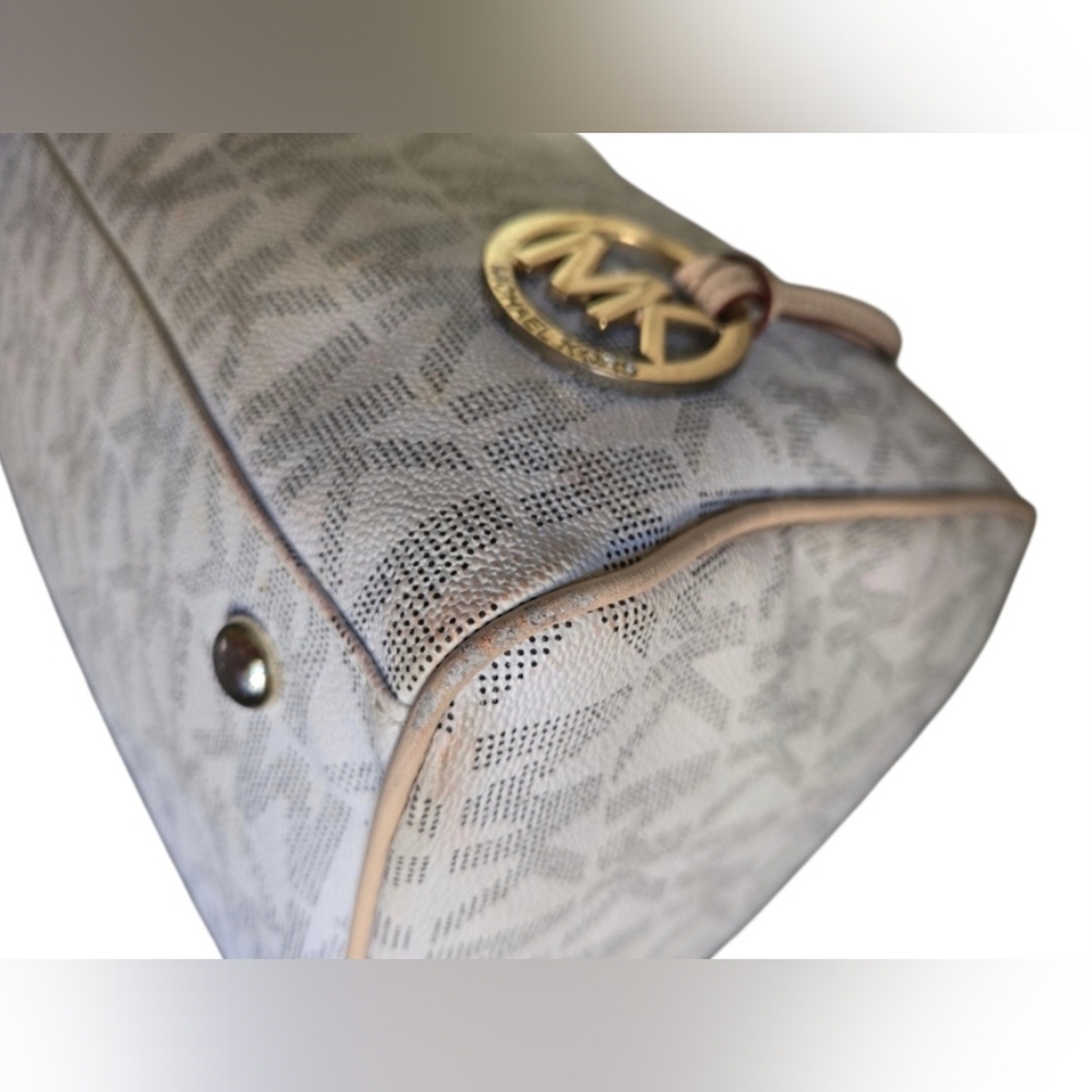 Michael Kors Light Beige MK Logo Satchel with Gold Hardware - Picture 9 of 14